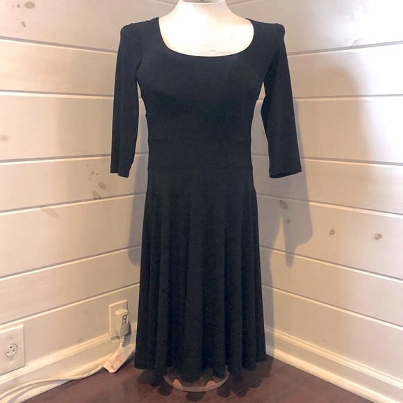 AGB Dress - Picture 1 of 5